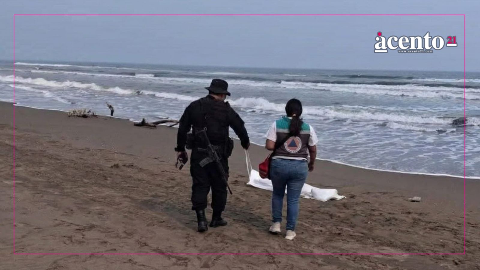 Olas arrastran a dos hermanos poblanos en playa de Veracruz; uno murió ahogado el otro sigue desaparecido