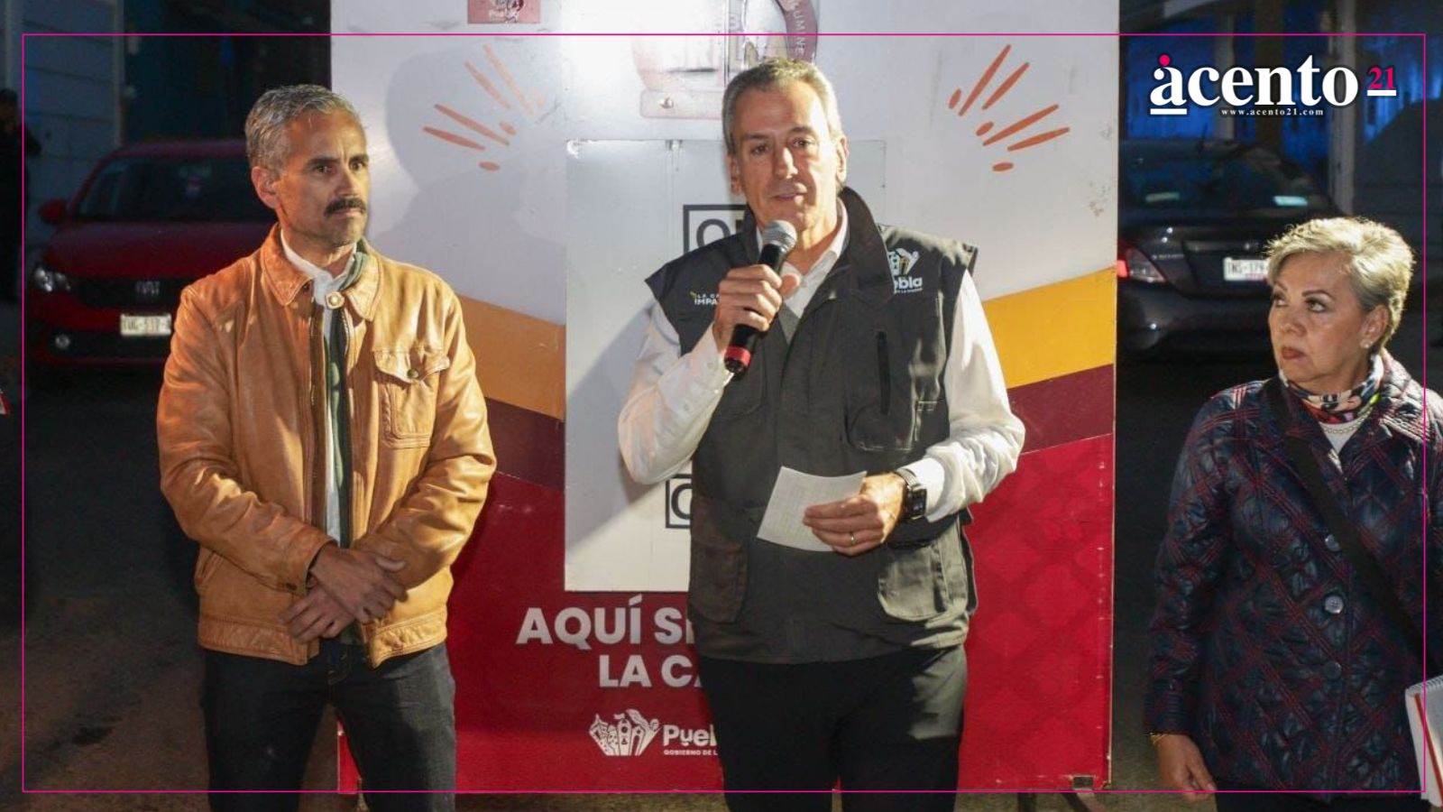 Enciende Pepe Chedraui luminarias modernizadas con LED en Villa Encantada con Puebla Brilla