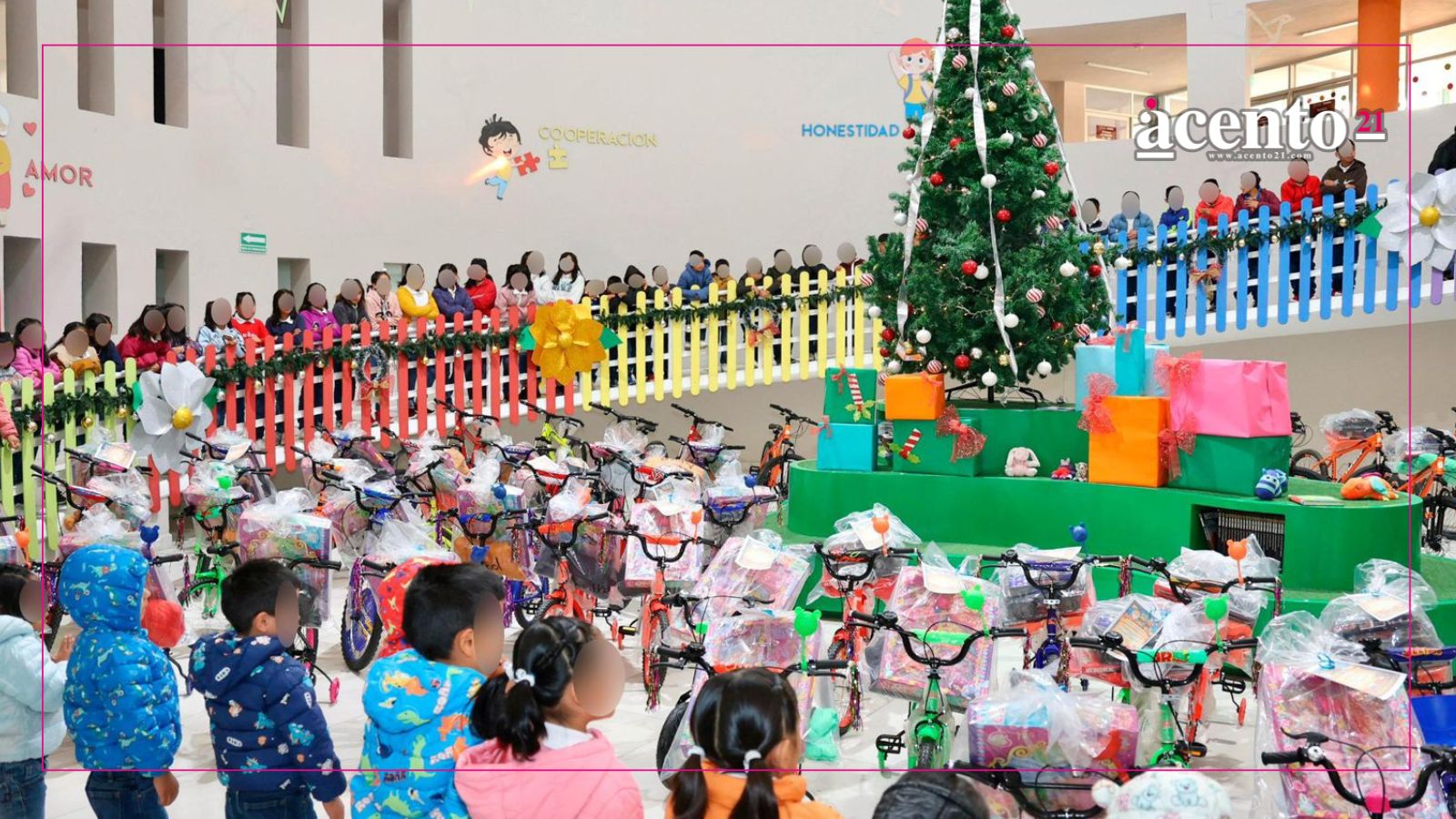 Reyes Magos llenan de alegría las casas de asistencia del SEDIF