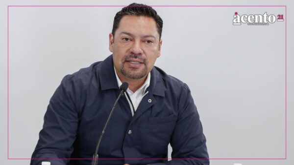 Andrés Villegas se deslinda de bardas con su imagen; advierte posible denuncia electoral