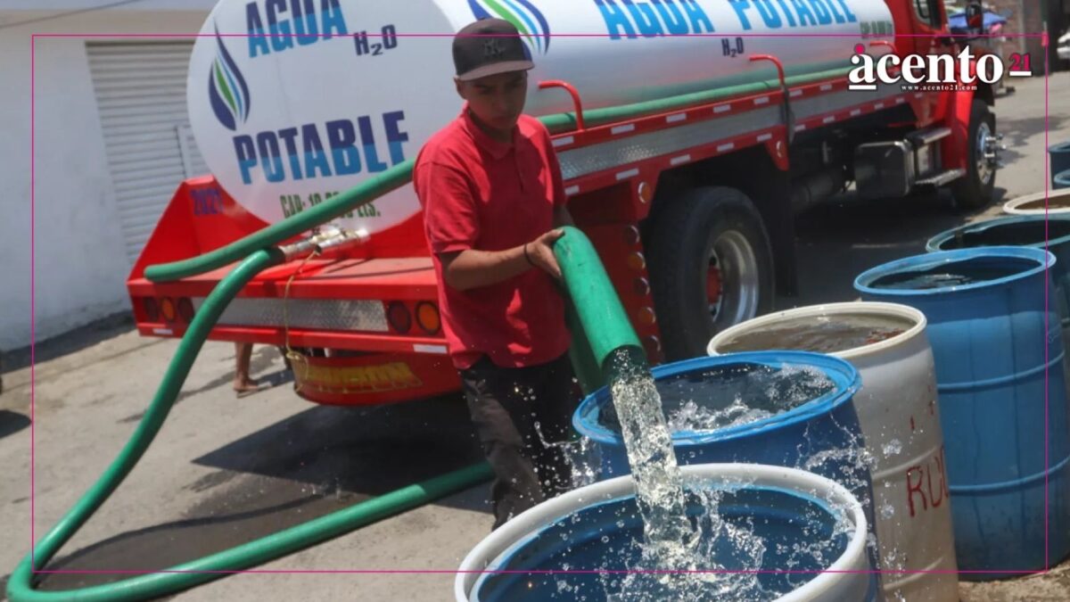 Lanzan licitación para comprar 105 pipas de agua para suministrar en Puebla