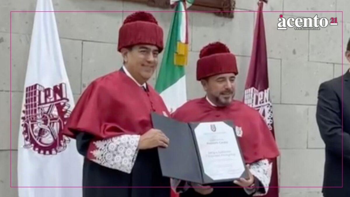 Sergio Salomón recibe doctorado Honoris Causa del IPN