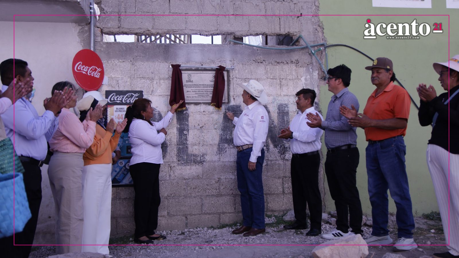 Inaugura Alfredo Velázquez ampliación de drenaje sanitario y pavimento con adocreto en San José Zahuatlán