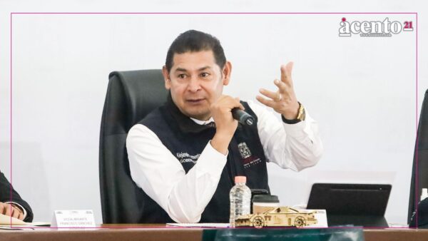 Armenta rechaza desaparecer policías municipales y apuesta por coordinación interinstitucional