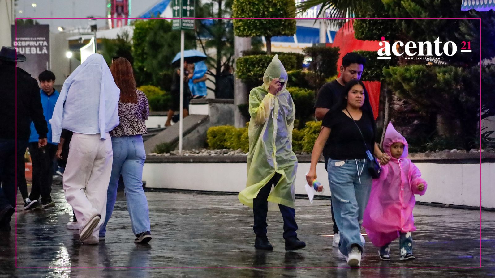 Locatario gamer del centro, evidencia entre lágrimas como quedó su negocio tras la fuerte lluvia