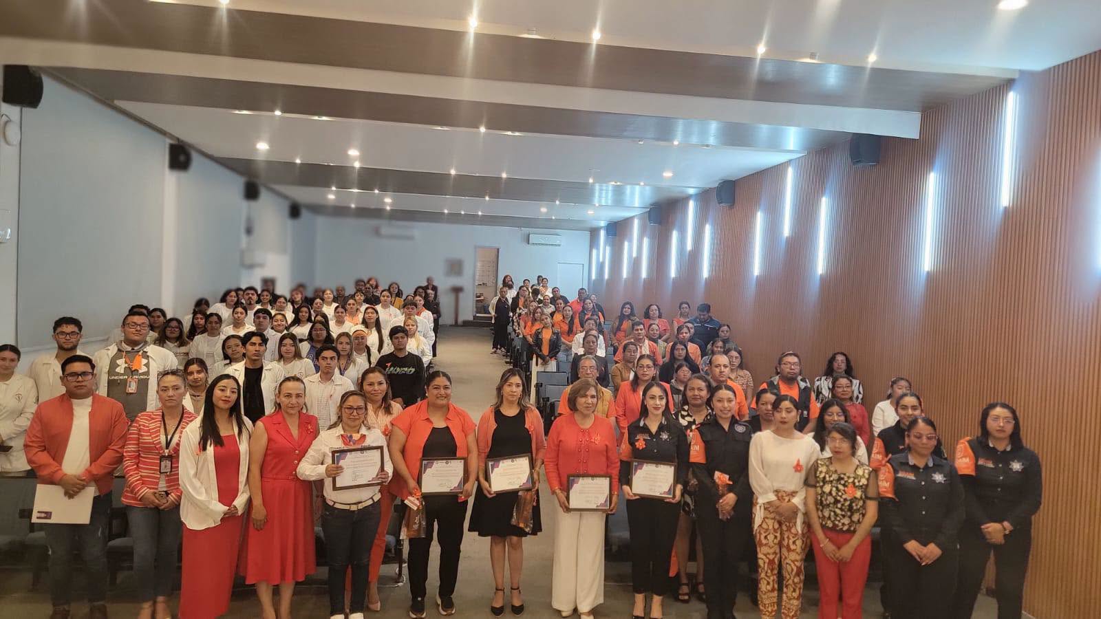 Ayuntamiento de Tepeaca conmemora el Día Naranja con foro para prevenir la violencia contra las mujeres