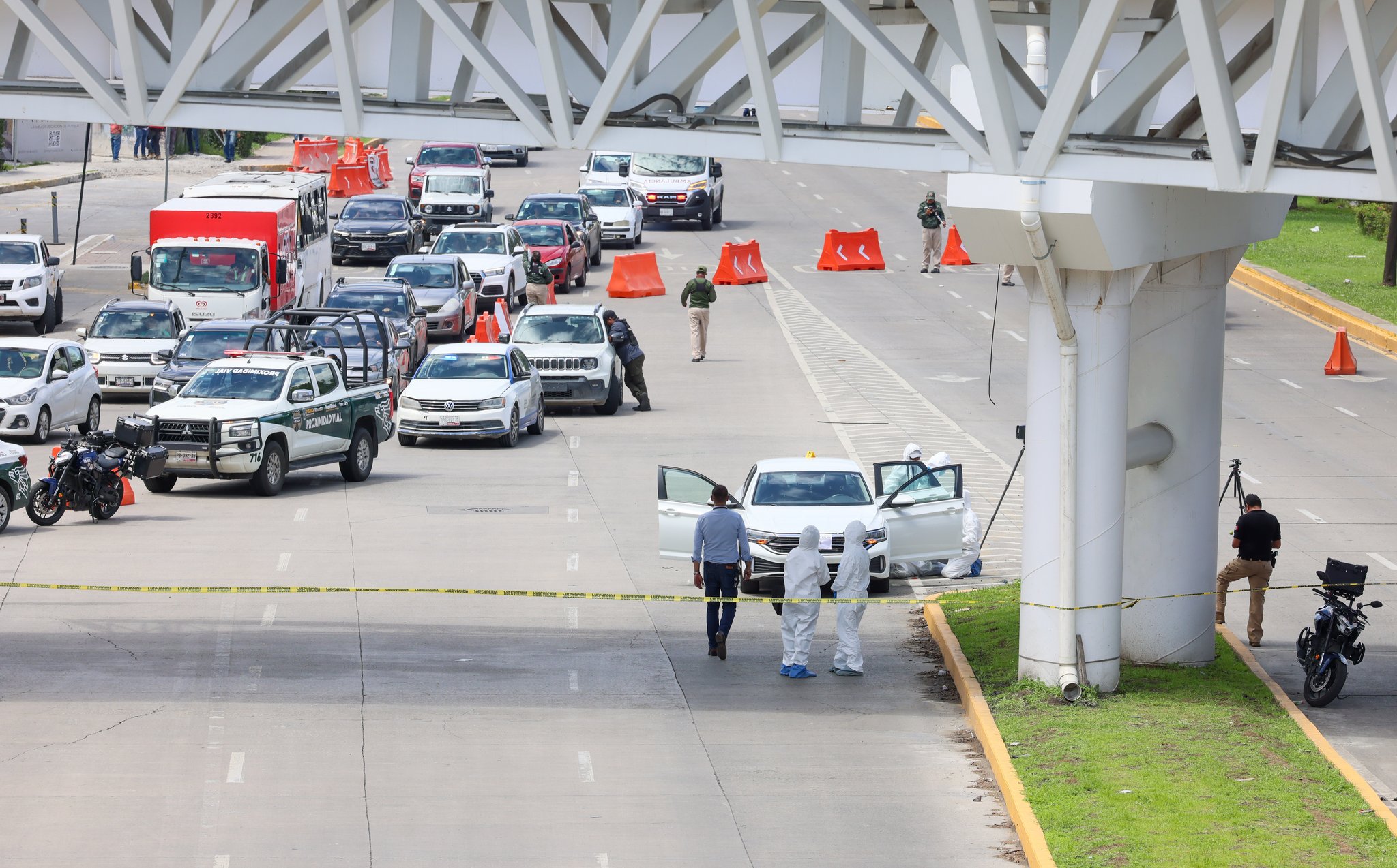 Refuerzan vigilancia en la Vía Atlixcáyotl tras Mesa de Construcción de Paz