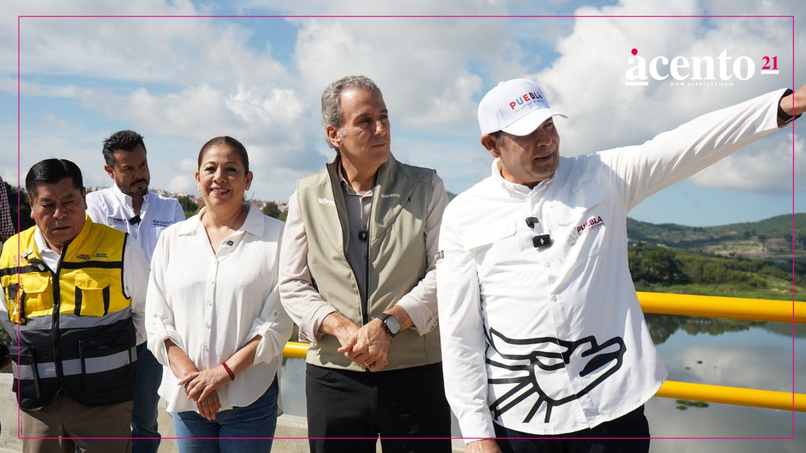 Supervisan Armenta y Chedraui Puente Vehicular de la Transformación