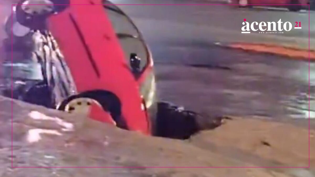 Increíble, un socavón se tragó un auto antes de subir el puente de La María