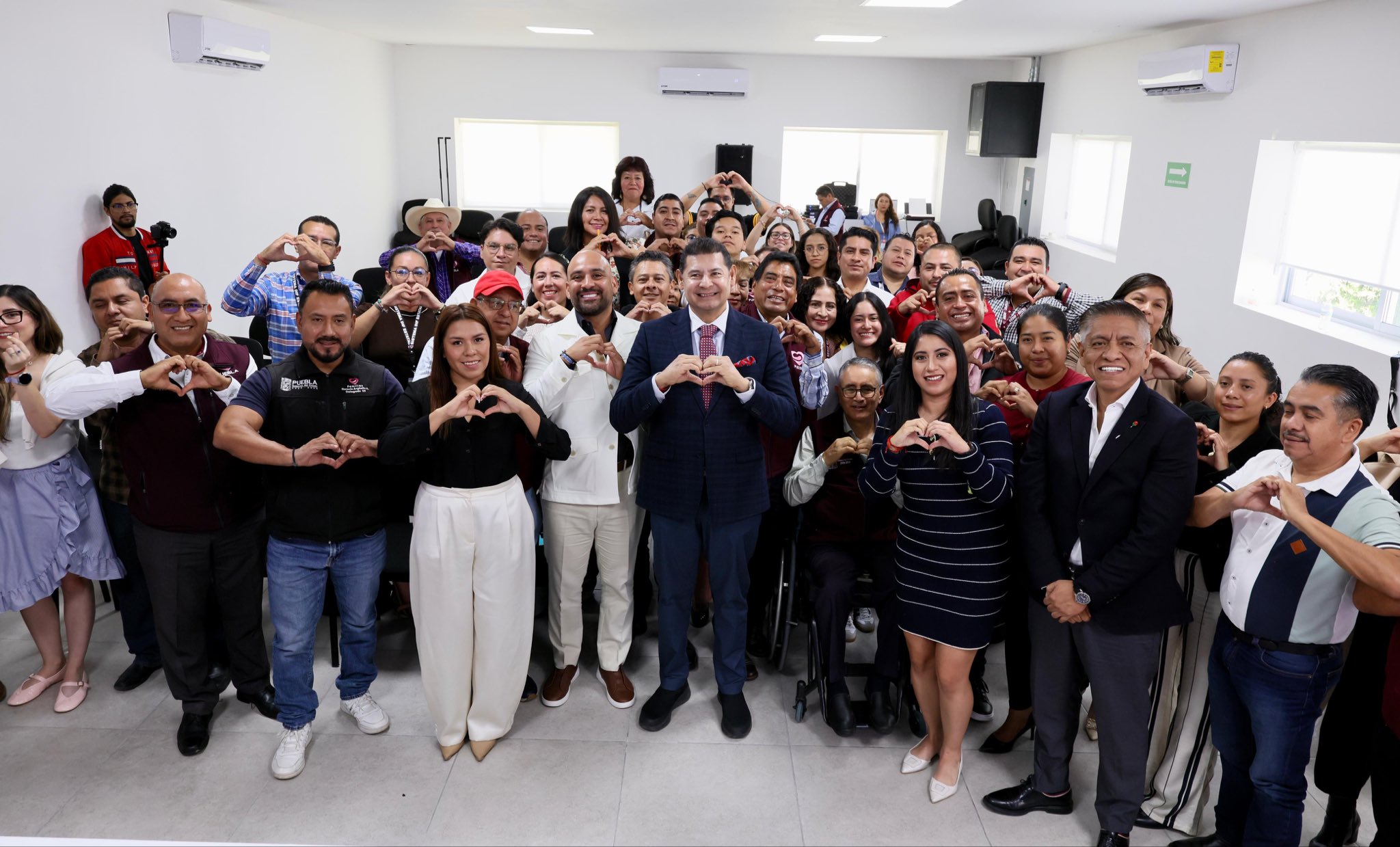Fortalece Gobierno de Puebla estrategias de comunicación con las 31 microrregiones Fortalece Gobierno de Puebla estrategias de comunicación con las 31 microrregiones