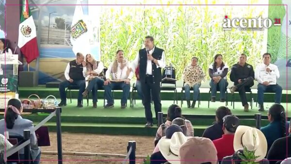 Incrementará a 2 mil millones de pesos el programa Obra Comunitaria en Puebla para 2027