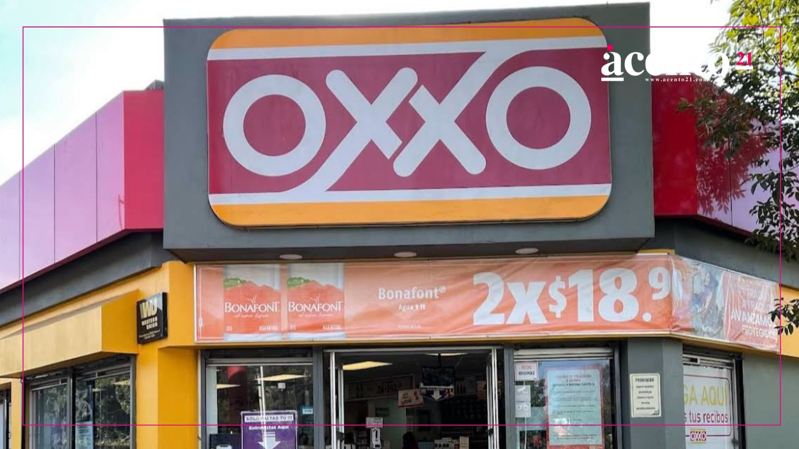 Criminales atracaron OXXO del Blvd Xonaca; no hay detenidos