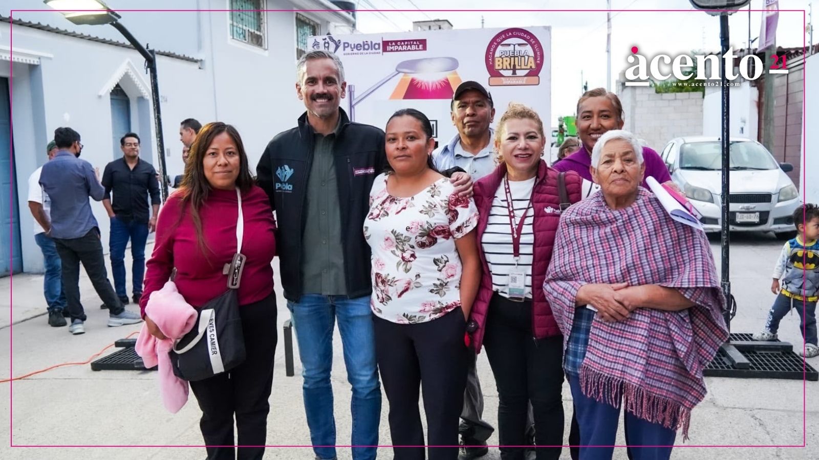 Entrega Gobierno de Pepe Chedraui 540 luminarias LED en Totimehuacán y Barrio San Juan