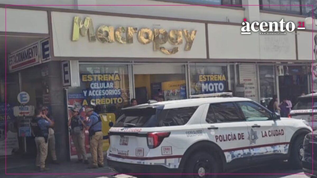 Muere una mujer policía auxiliar en la tienda de Macropay de la 11 Norte y Reforma