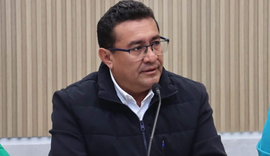 Pavel Gaspar respalda a Armenta: 