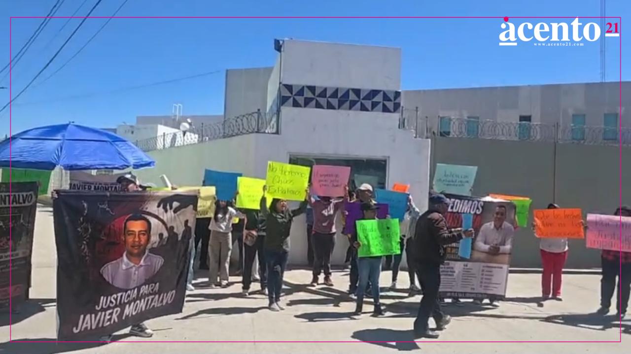 Familia de edil de Atoyatenco insiste en que sea liberado y hoy protestaron en casa de justicia de Texmelucan