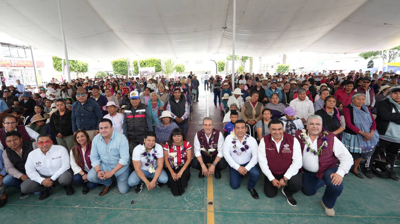 Garantiza Pepe Chedraui acceso a servicios y apoyos a familias de Canoa