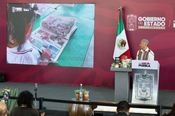 Más de 178 mil alumnos concluyen educación básica en Puebla; SEP federal aún no define inicio del próximo ciclo escolar