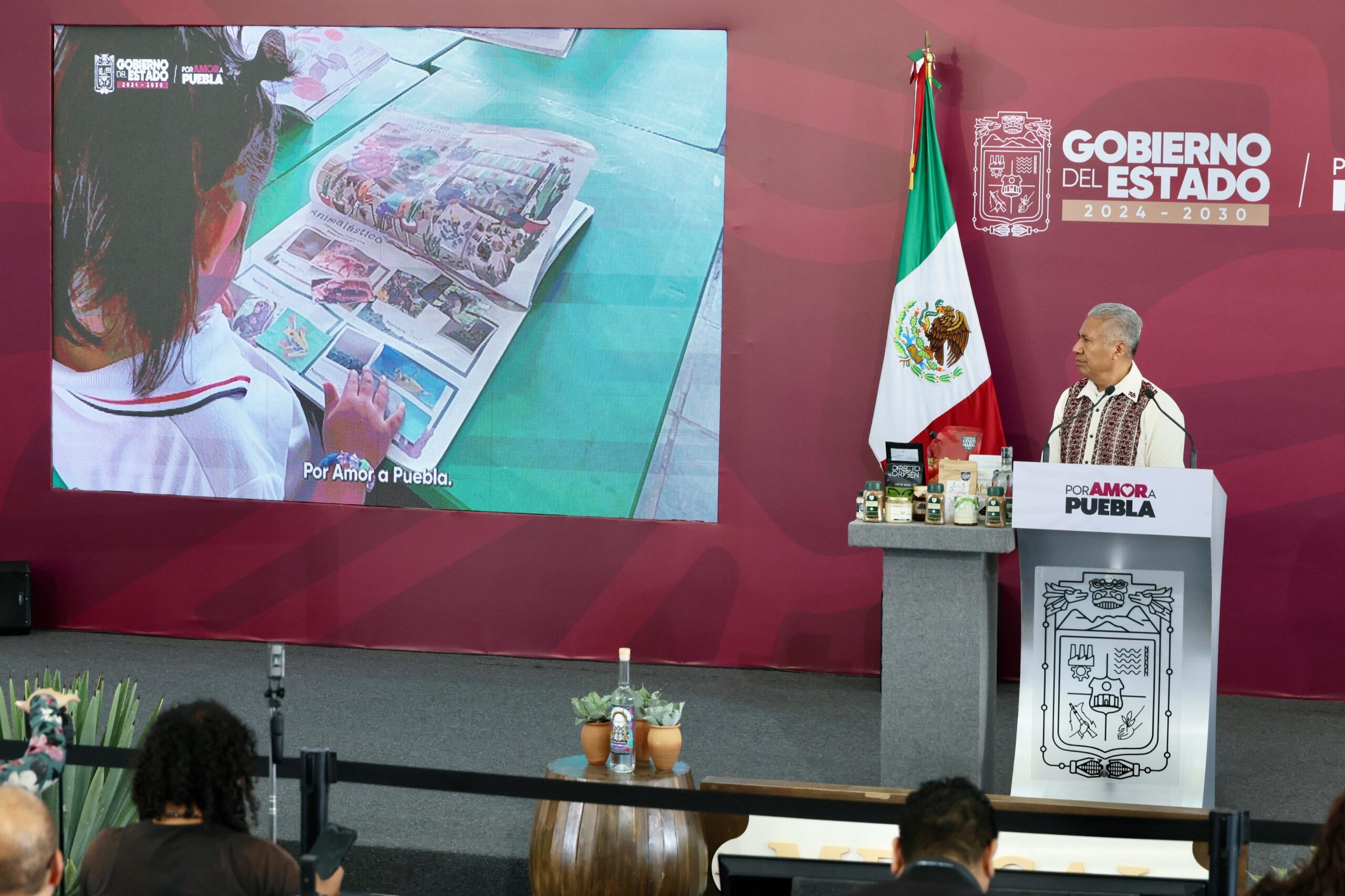 Más de 178 mil alumnos concluyen educación básica en Puebla; SEP federal aún no define inicio del próximo ciclo escolar