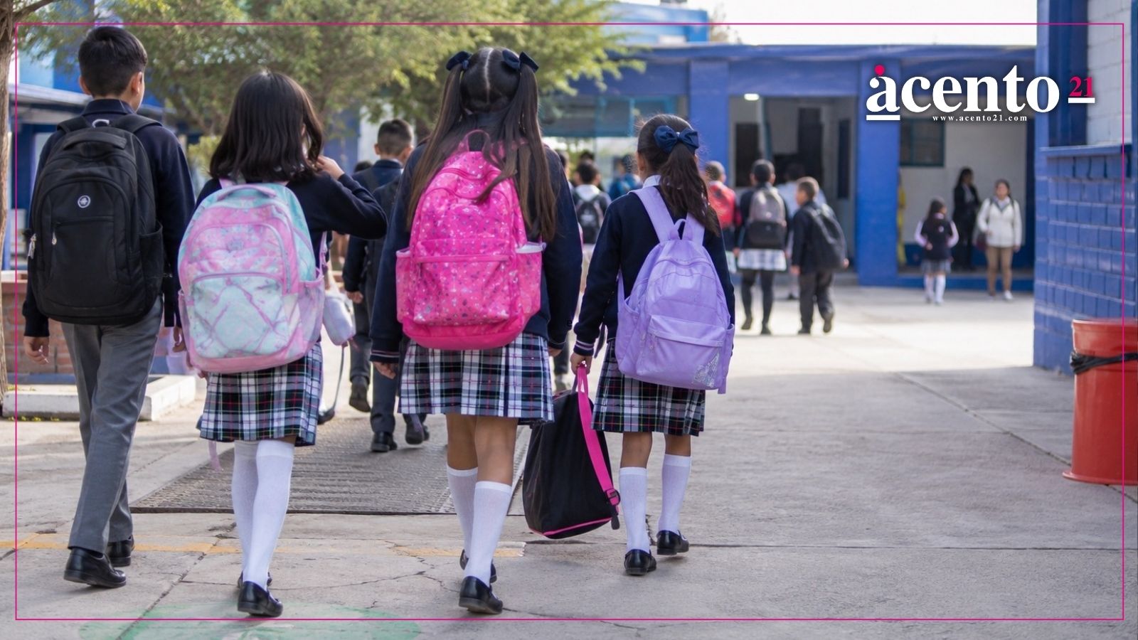 Más de 1.6 millones de estudiantes regresan a clases este lunes en Puebla