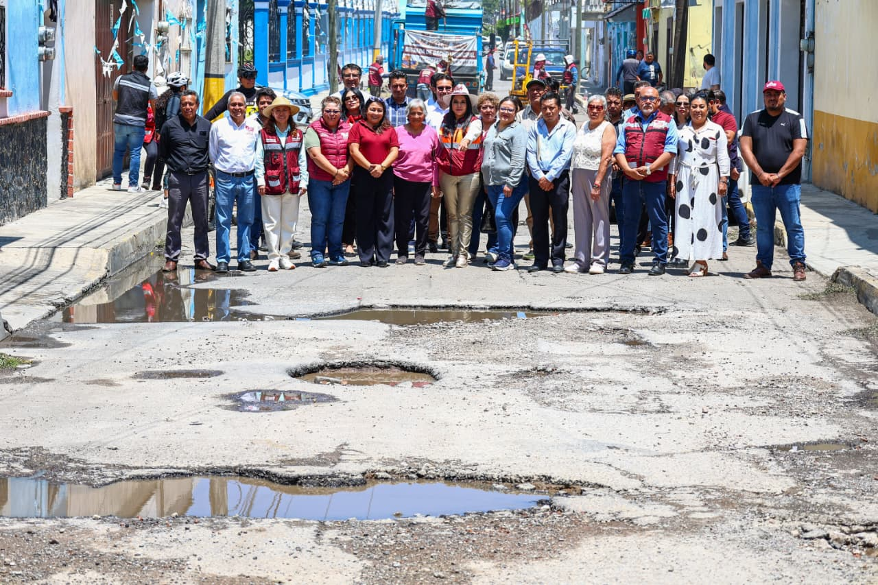 Tonantzin Fernández inició rehabilitación de la 13 Poniente en San Pedro Cholula