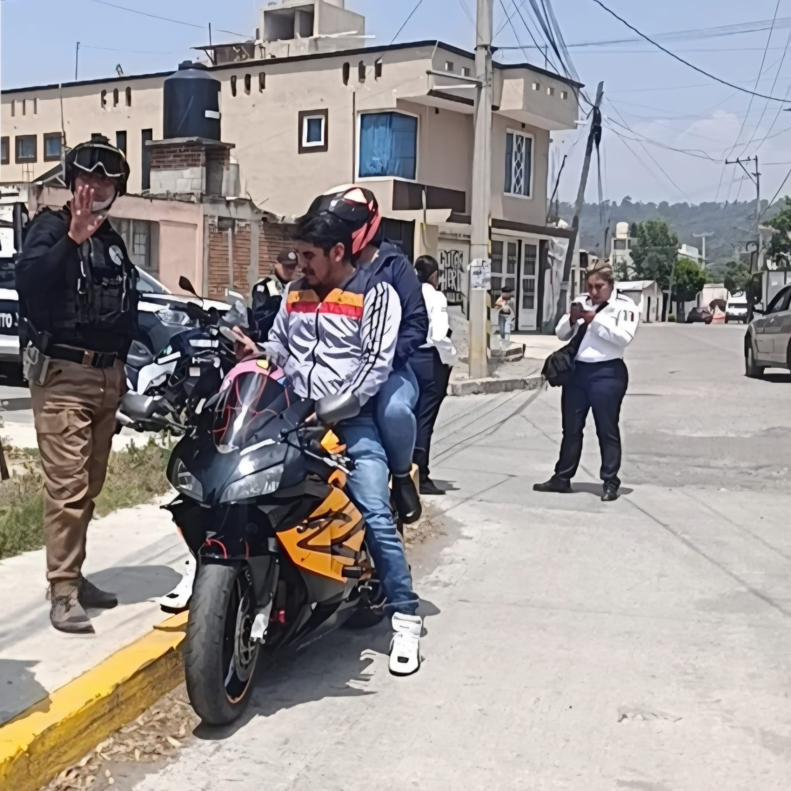 Policía de Texmelucan evitó posible fraude por compra de motocicleta en Moyotzingo