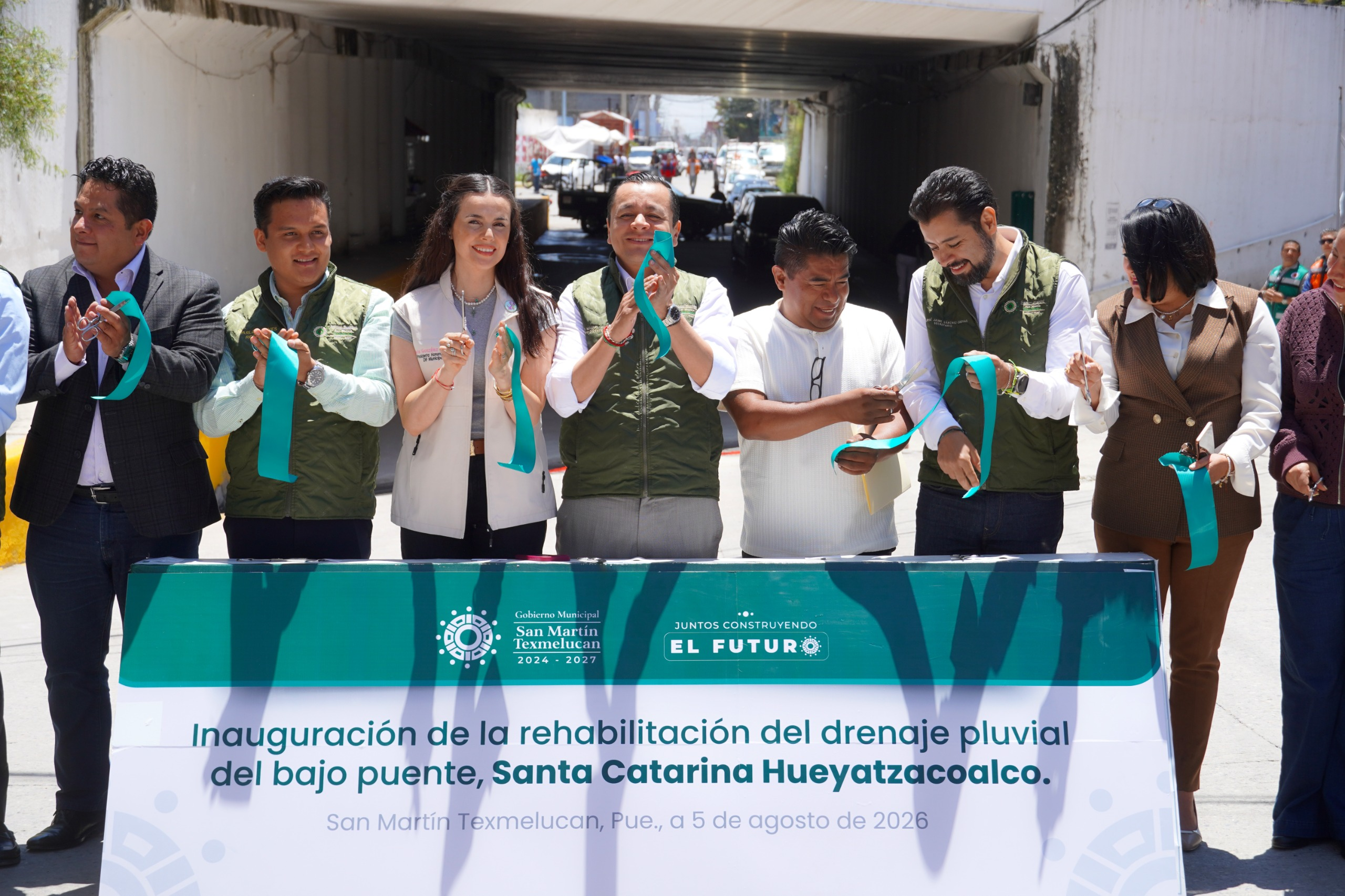 Juan Manuel Alonso inaugura drenaje pluvial y atiende inundaciones históricas en Hueyatzacoalco
