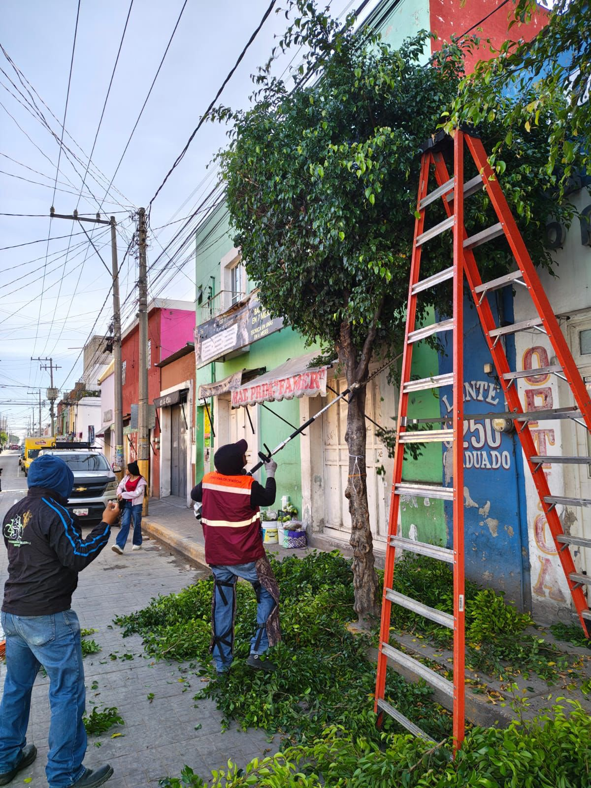 Tonantzin Fernández refuerza mantenimiento urbano con 213 acciones en San Pedro Cholula