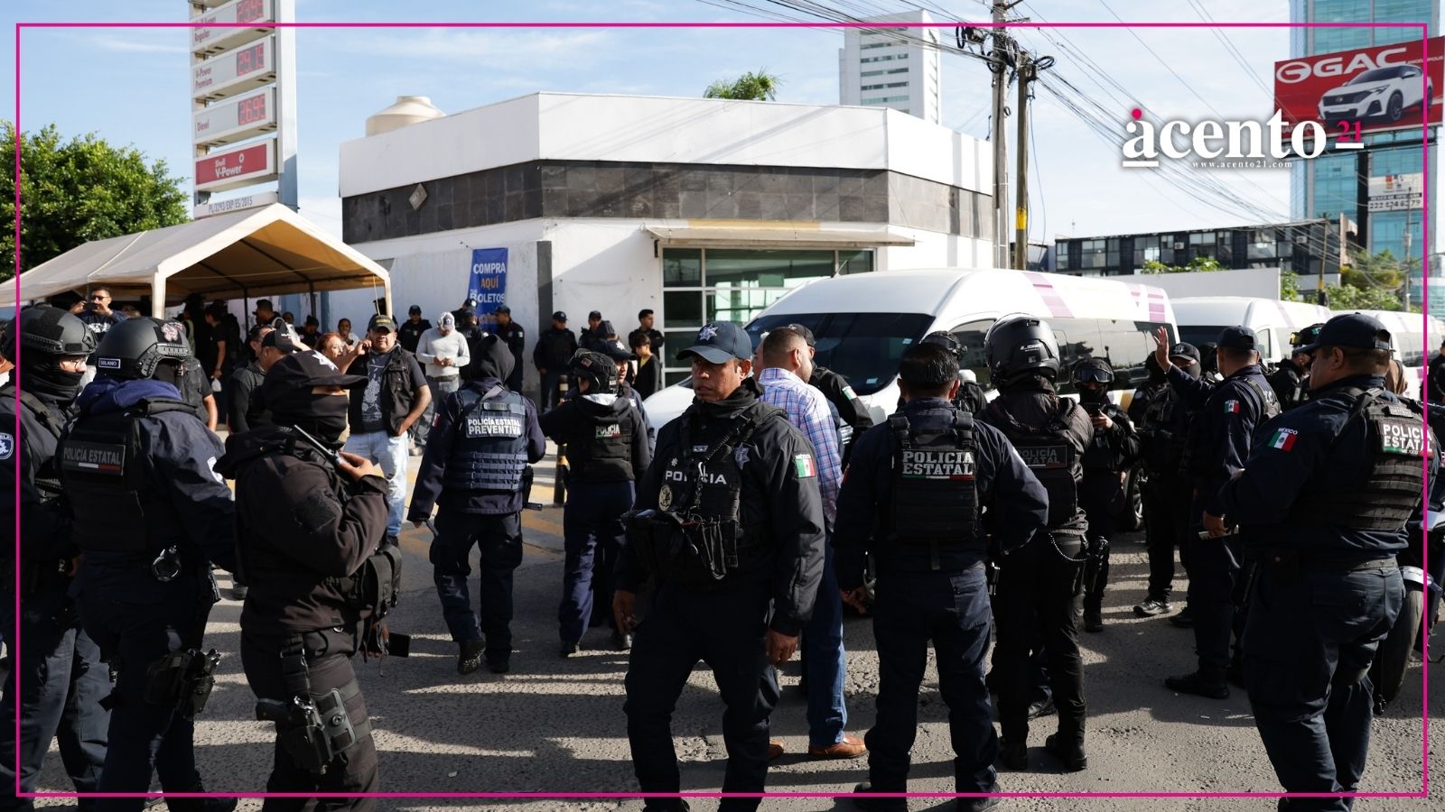 Operativo contra unidades de Palalia’s tour moviliza a Policía Estatal y Marina en la Caseta de Atlixco