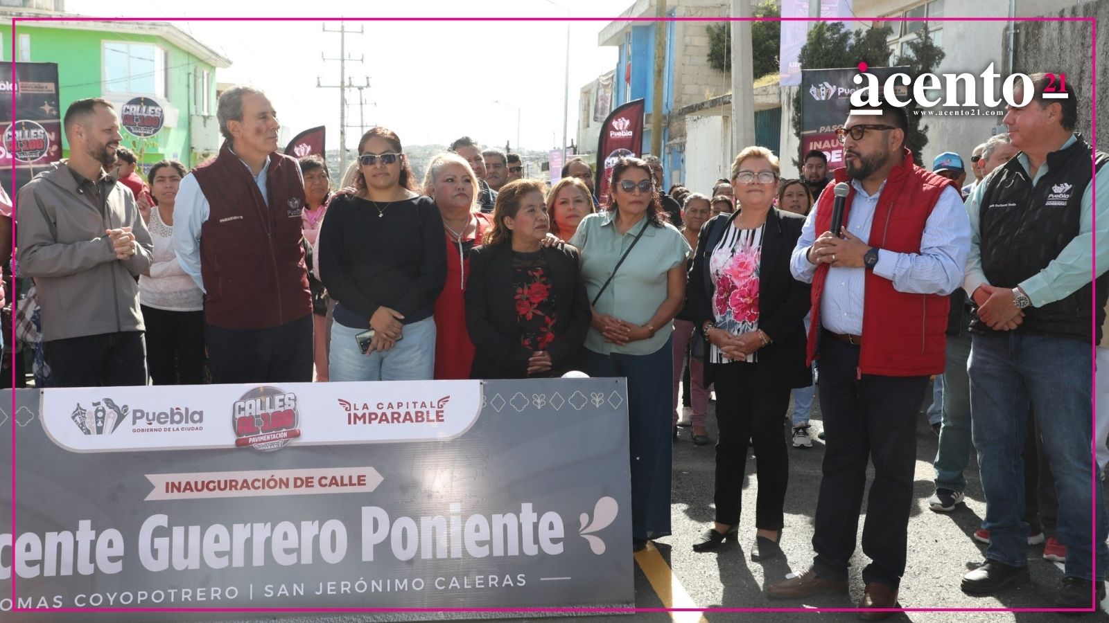 Entrega Pepe Chedraui obras de pavimentación en la Junta Auxiliar de San Jerónimo Caleras