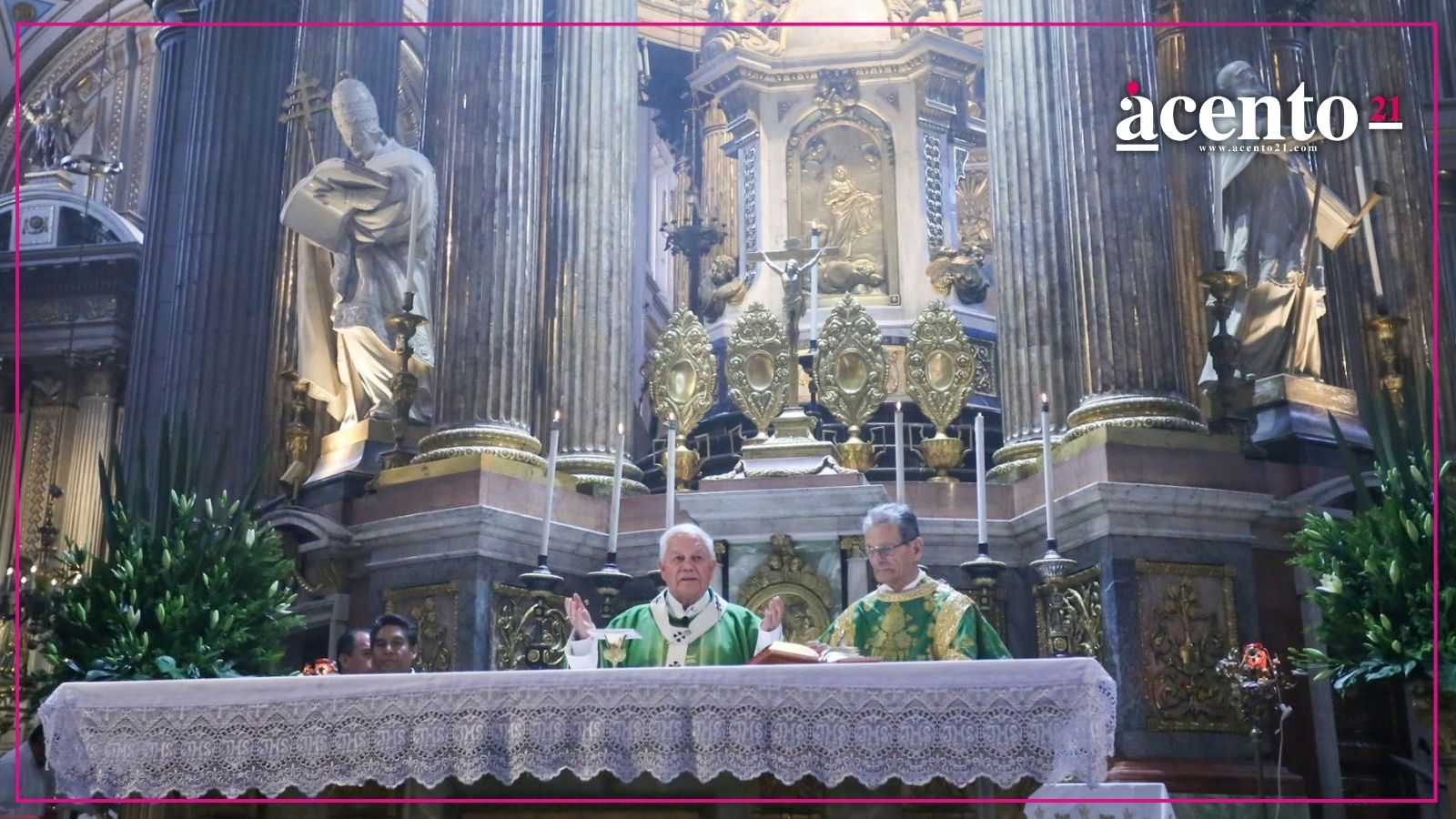 Monseñor Víctor Sánchez eleva oración por víctimas de violencia en Puebla