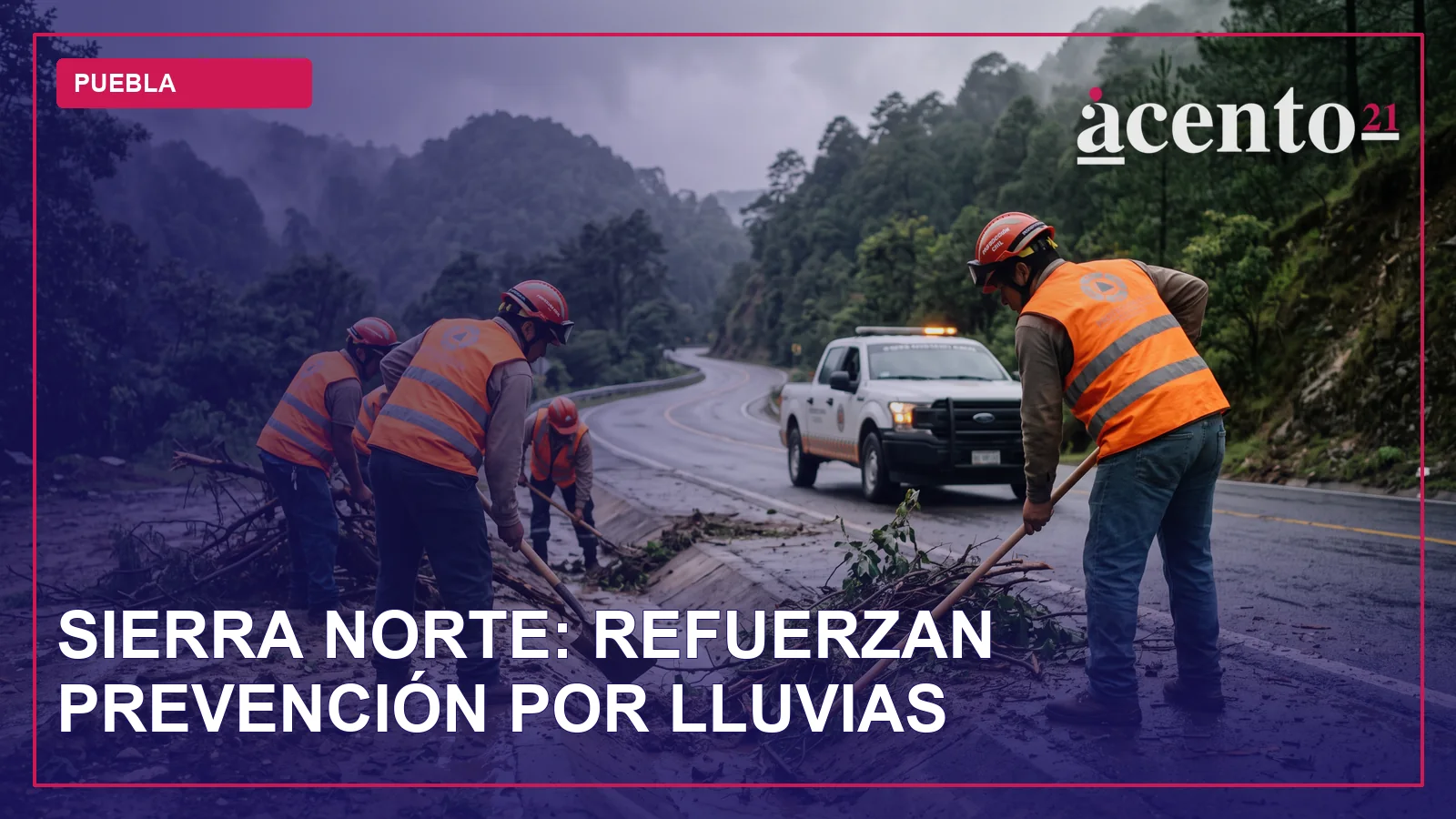 Imagen de una carretera mojada con árboles al fondo, bajo un cielo nublado y lluvioso.