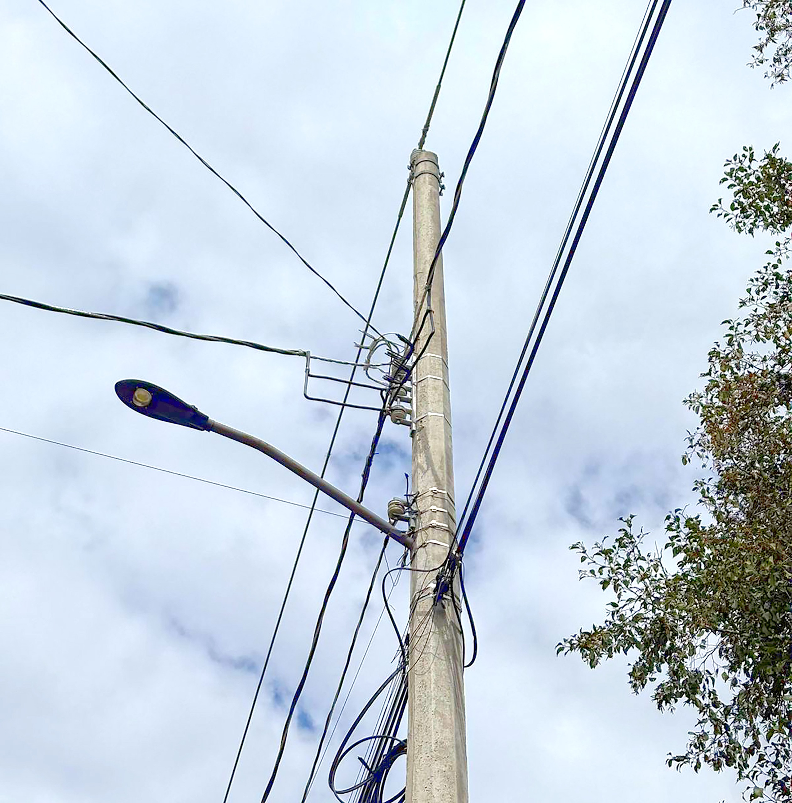 Texmelucan amplía infraestructura eléctrica en San Rafael Tlanalapan