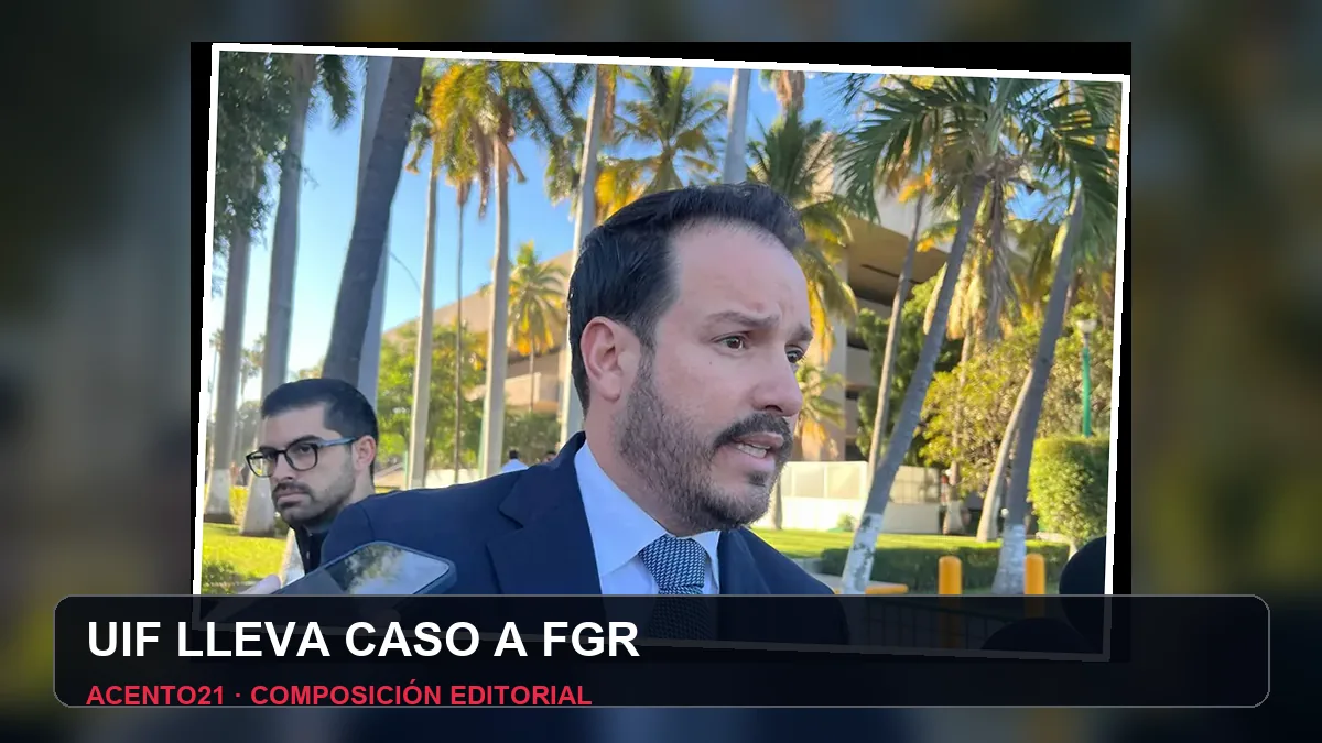 Ricardo Velarde durante una entrevista pública cuando era funcionario en Sinaloa