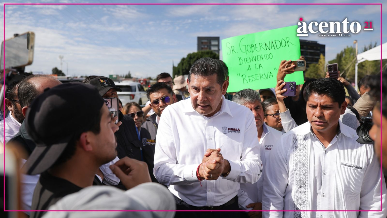 Armenta anuncia asamblea para definir futuro de la Universidad Rosario Castellanos en Cuautlancingo Armenta anuncia asamblea para definir futuro de la Universidad Rosario Castellanos en Cuautlancingo