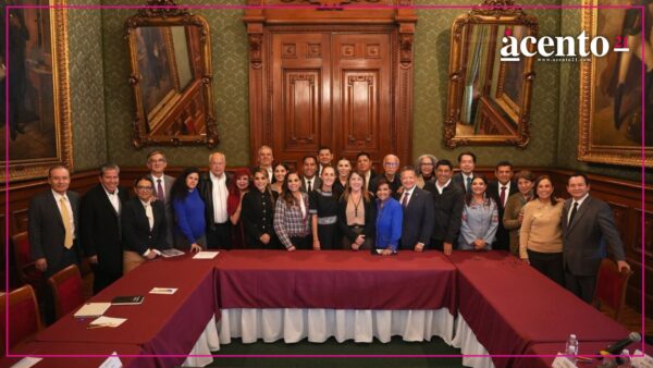 Alejandro Armenta participa en reunión con Claudia Sheinbaum para revisar avances del IMSS-Bienestar