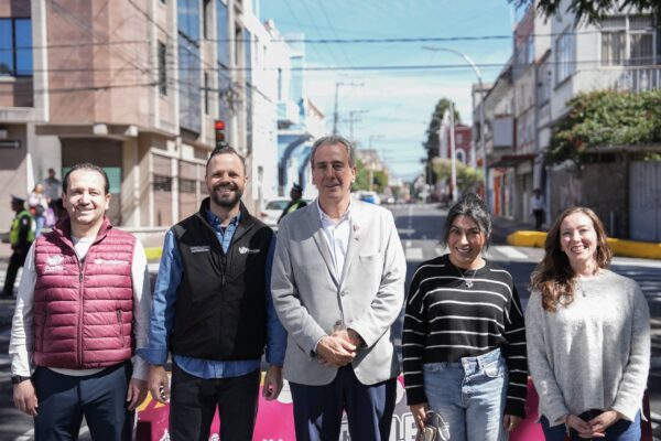 Entrega Pepe Chedraui rehabilitación vial de avenida 16 de Septiembre